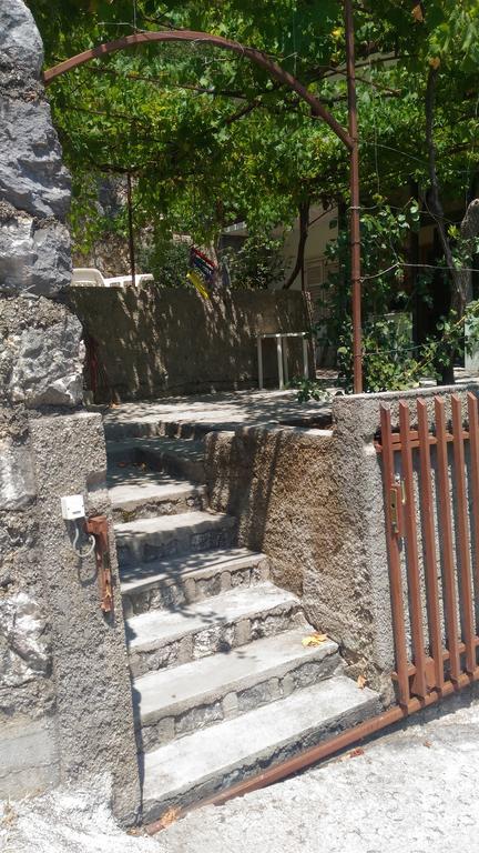 Apartment Angelina ريسان المظهر الخارجي الصورة