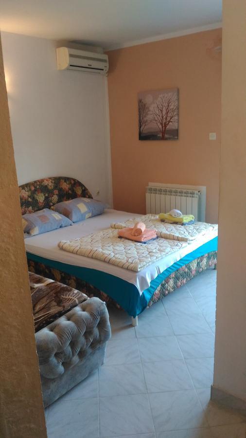 Apartment Angelina ريسان المظهر الخارجي الصورة